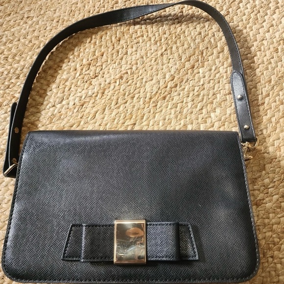 IVANKA TRUMP Elegant Black Handbag - Picture 5 of 12